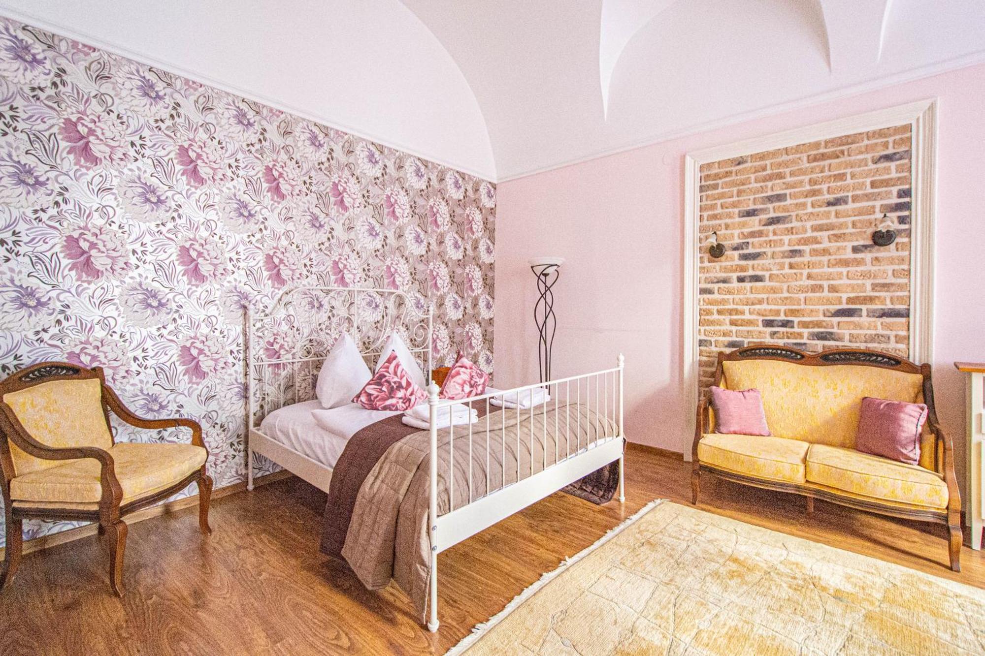 Astronomical Clock Suite By Ruterra Prague Extérieur photo