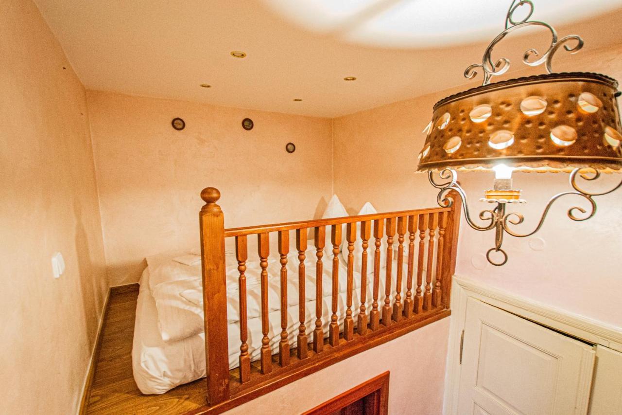 Astronomical Clock Suite By Ruterra Prague Extérieur photo