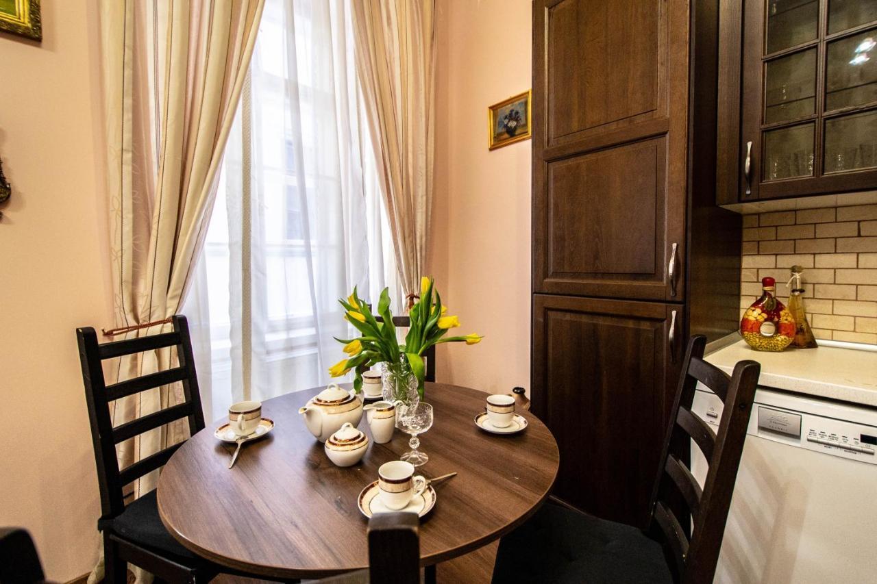 Astronomical Clock Suite By Ruterra Prague Extérieur photo